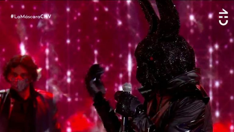 ¿Y cómo es él? se preguntó Conejo en medio de una impecable presentación digna de campeones