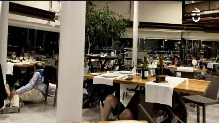 Terminaron debajo de las mesas: Por balacera en el sector, comensales de restorán en Viña del Mar vivieron momentos de terror