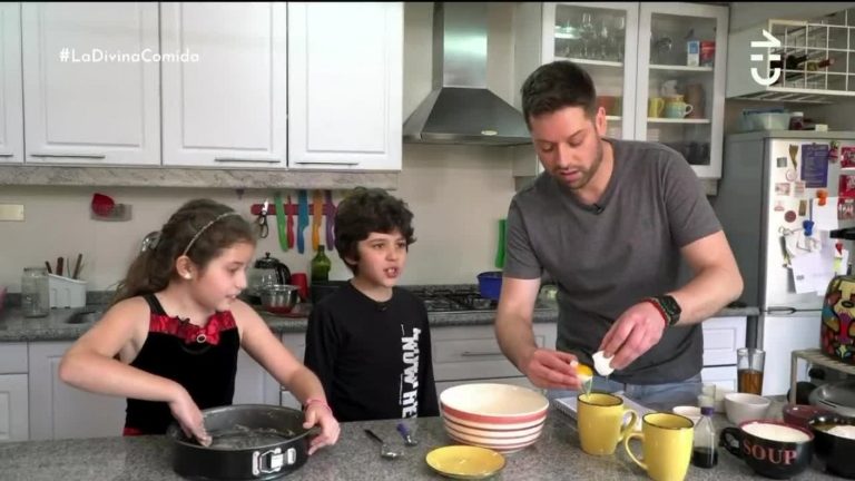¿Hansel y Gretel en la cocina? Michael Roldán preparó el postre con sus adorables sobrinos