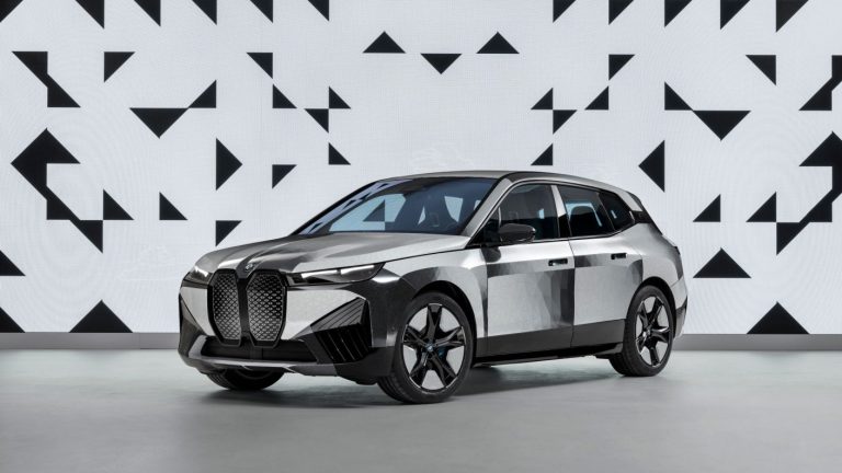 Este es el auto que cambia de color que sorprendió en el primer día de CES 2022