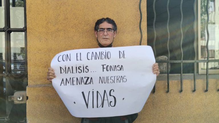 Pacientes con insuficiencia renal se oponen a ser derivados a nuevos centros de diálisis: 