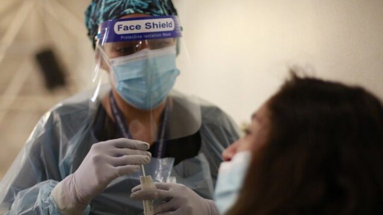 ¿Cómo saber si estás contagiado? Conoce cuáles son los síntomas de la variante Ómicron