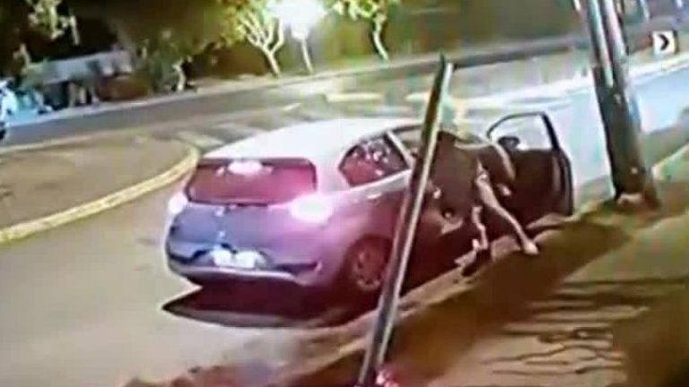 Violento abordazo en Ñuñoa: Dos delincuentes amenazaron a una joven para quitarle el celular