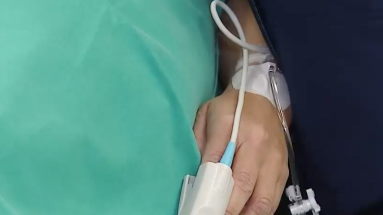 Doctor se defiende: Denuncian de negligencia a cirujano que enfrentará juicio por muerte de otra paciente