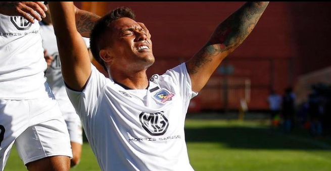 Javier Parraguez se despidió de Colo Colo hablando de felicidad, burlas y memes