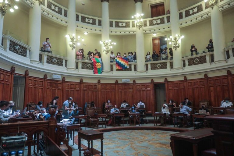 De la defensa de ahorros previsionales al aborto: Las 78 iniciativas populares que serán discutidas en la CC