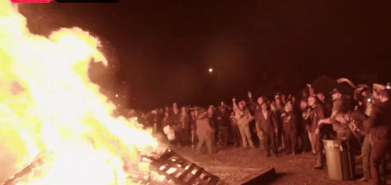 Pastor organizó quema de libros de Harry Potter ya que los considera 