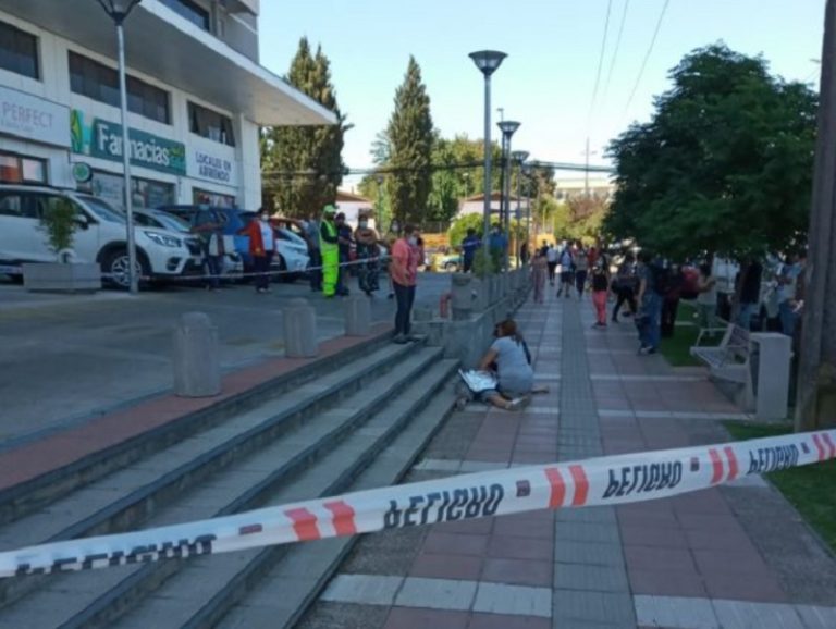 Hombre muere tras recibir ráfaga de disparos en pleno centro de Los Ángeles