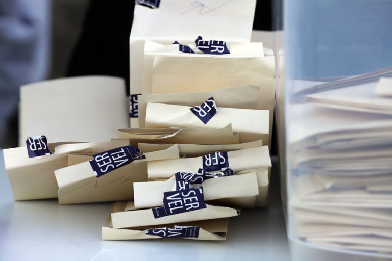 Del PH al PRO: Los 12 partidos disueltos por el Servel tras las elecciones parlamentarias