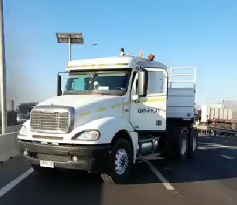 Muerte de camionero genera protestas en Antofagasta: Sujetos lo habrían lanzado de un paso nivel