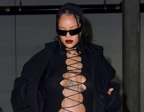 Rihanna comparte nuevas fotos de su embarazo con estilosos atuendos
