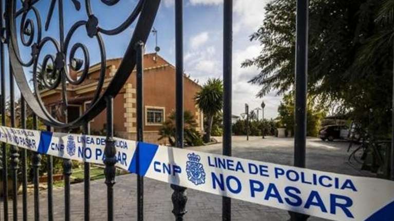 Joven de 15 años mató a sus padres y hermano tras discusión por sus malas notas