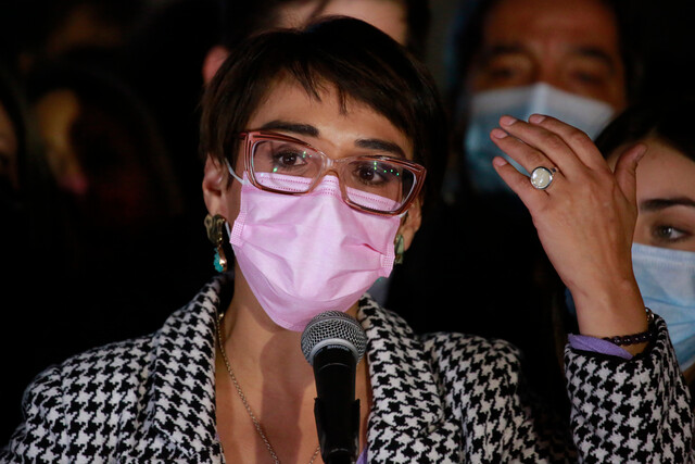 Comunes confirmó expulsión de Karina Oliva por faltas a la “ética, probidad y a una democracia pluralista”