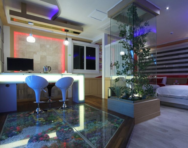 Moteles en San Valentín: Cómo han cambiado las fechas, los horarios y las costumbres de los chilenos