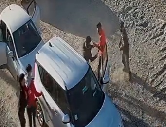 Juvenil de la U sufre violento robo de su auto mientras llegaba a entrenar al Centro Deportivo Azul