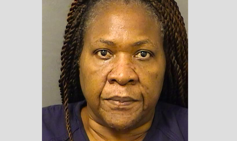 Mujer es sospechosa por acuchillar más de 140 veces a su esposo