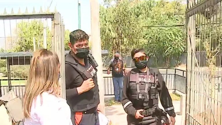 Seguridad municipal de Lo Barnechea llegó hasta la protesta de adultos mayores; residentes acusan que sin cámaras 