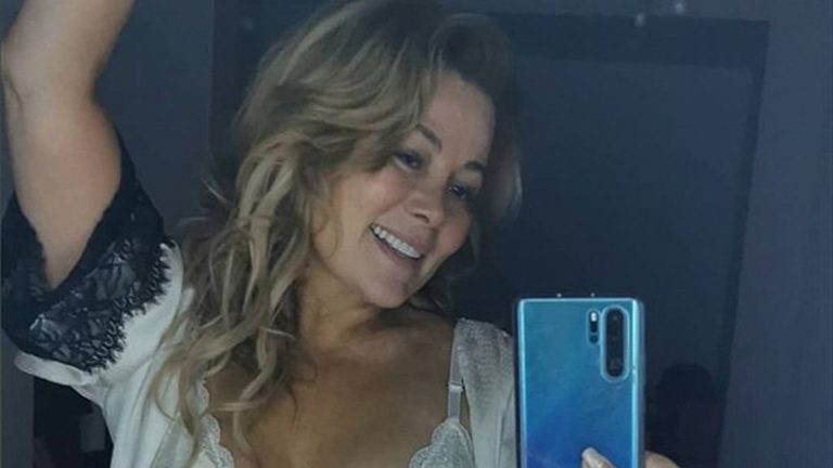 ¡Causó polémica! Cathy Barriga publicó un video en topless con un potente mensaje