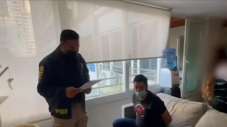 PDI detiene al “rey de las falsificaciones”: Ingeniero Informático imitaba títulos universitarios y robaba cuentas corrientes