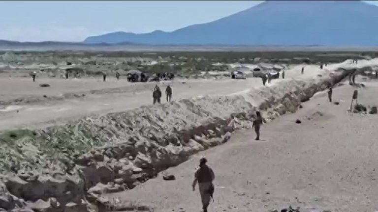 Negaron que se estuviera ampliando: Ejercito aclara que sólo se encuentran quitando puentes en la zanja de Colchane