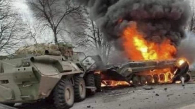 Bombardearon sector residencial: Convoy militar ucraniano recibió brutal ataque aéreo