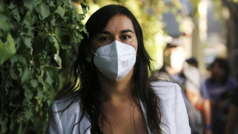 ¡Nuevo look! Izkia Siches sorprendió con radical cambio estético