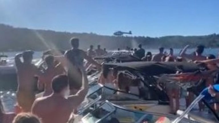 Hasta llegó un helicóptero: Más de veinte lanchas fueron parte de una polémica fiesta en el lago Villarrica