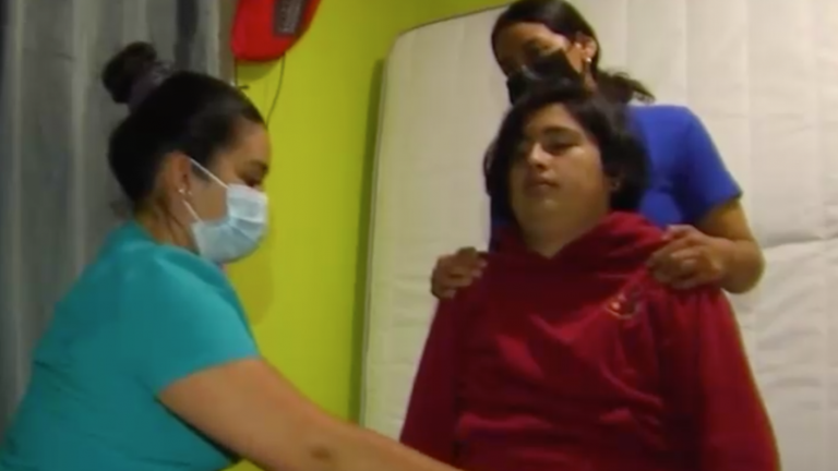 Joven chileno recibiría implante medular para volver a caminar: Cuesta $100 millones