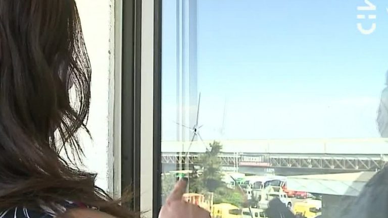 ¿Posible francotirador en Estación Central? Vecinos denuncian impactos de proyectiles en sus departamentos