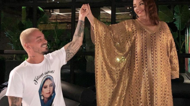 Lleva casi un mes internada: J Balvin sorprendió a su mamá por su cumpleaños y le dedicó un emotivo mensaje