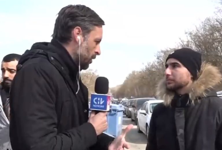 Una vida escapando: Ciudadano sirio huye por segunda vez de un conflicto bélico