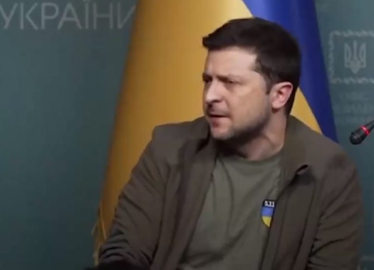 Zelenski habría sobrevivido a tres atentados: Sería buscado por militares de élite