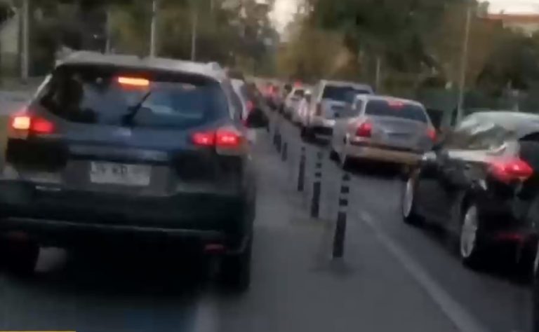 Ciclistas grabaron imprudente acción en ciclovía de Ñuñoa: Automovilistas la usaron por el taco