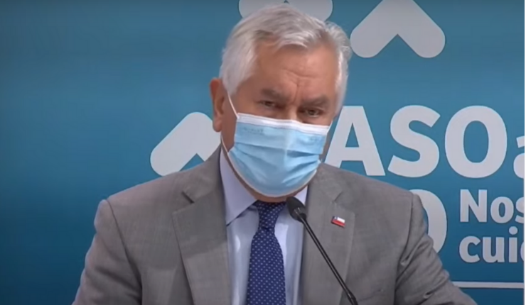 Ministro Paris se emociona hasta las lágrimas en último balance sobre el COVID-19