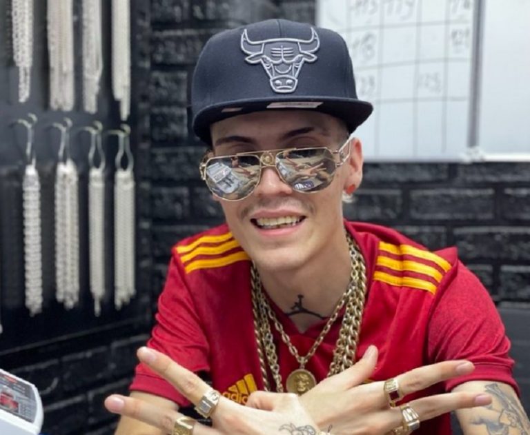 Modelo revela cómo es grabar un videoclip con Marcianeke: 