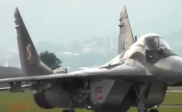 Para defensa de Ucrania: Polonia pone a disposición sus aviones soviéticos