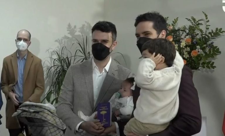 Histórico: Así fue la ceremonia del primer matrimonio igualitario en Chile