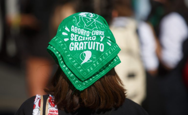 Aborto legal avanza en la CC: Aprueban en general artículo sobre derechos sexuales y reproductivos