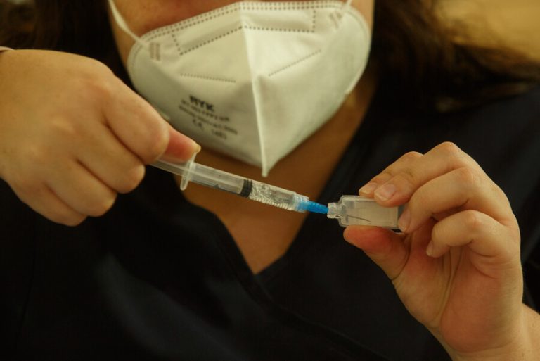 Avanza vacunación con cuarta dosis: ¿Quiénes pueden inmunizarse la semana del 14 al 20 de marzo?