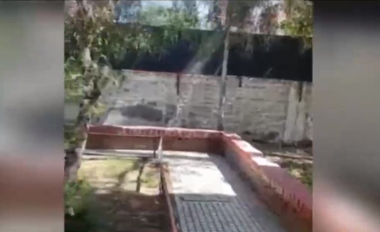 A pleno día y por casi 6 minutos: Graban momento de múltiples disparos al lado de un colegio de San Bernardo