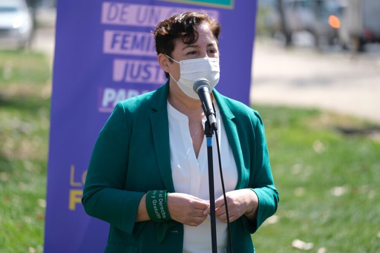 Beatriz Sánchez tras críticas a propuesta que menores desde 16 años voten en plebiscito: “Nadie se está saltando nada”