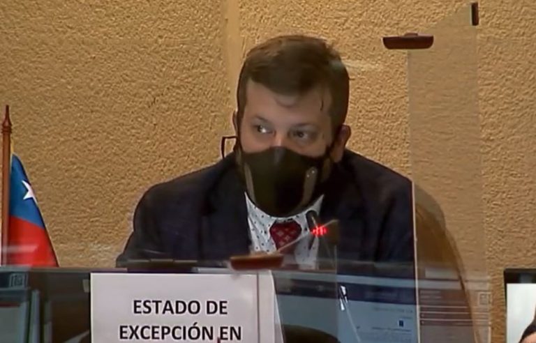 Diputado Kaiser partió intervención en alemán y criticó a quienes no hablan en español en el Congreso