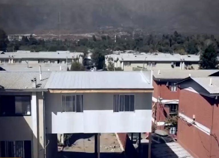 Altas cifras de hacinamiento en Chile han llevado a masivas ampliaciones ilegales