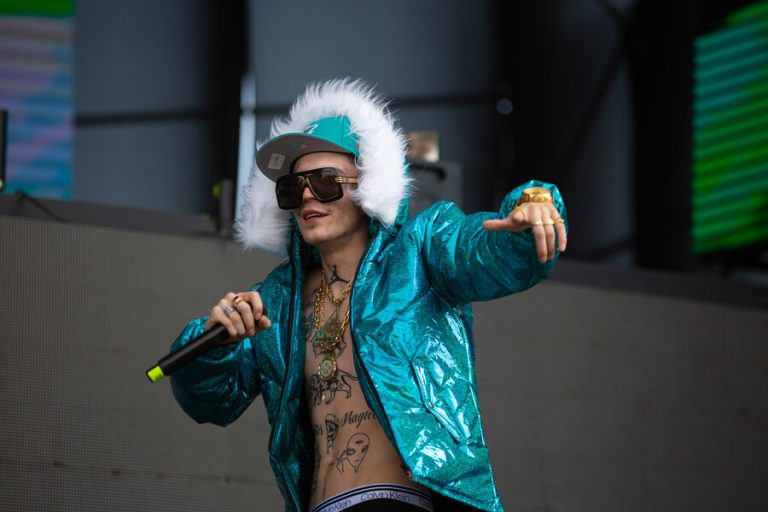 ¿Qué saben de corte? Los “pasos prohibidos” de Marcianeke que hicieron estallar Lollapalooza