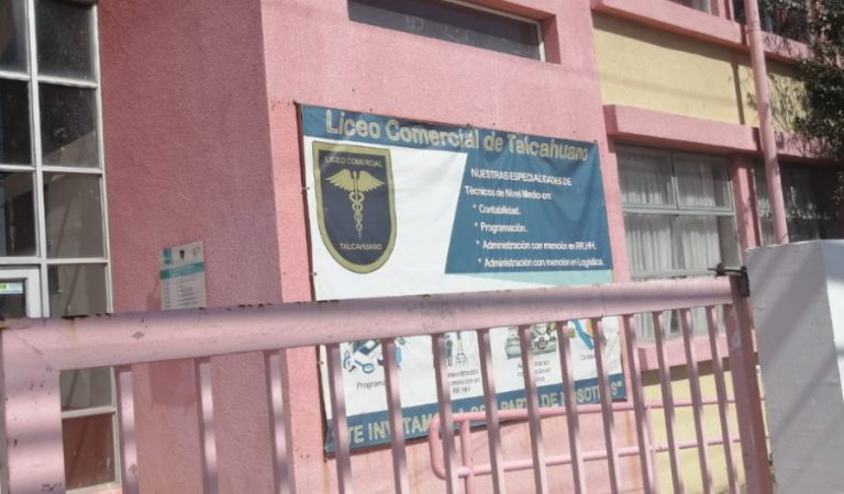 Profesor es apuñalado por un apoderado en medio de una pelea en liceo de Talcahuano