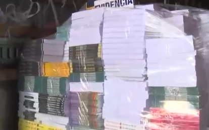 Histórico decomiso de libros falsificados: Incautan más de 60 mil ejemplares destinados a la venta en calle San Diego