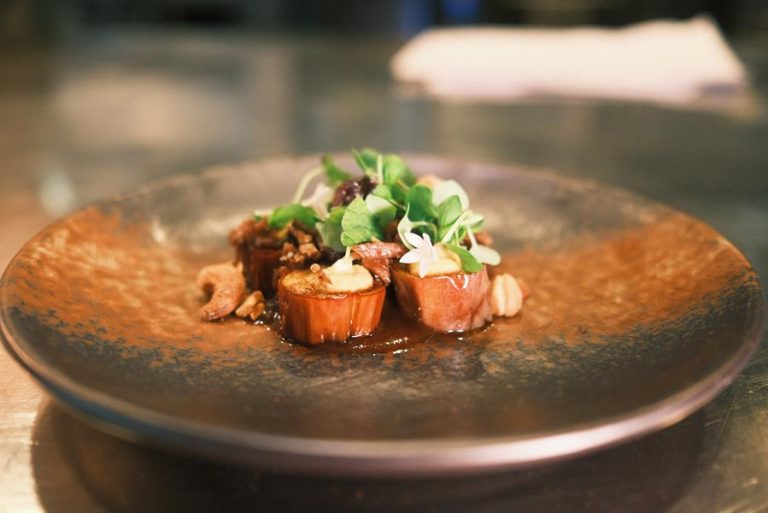 Carne de laboratorio, plantas y sabores imitados : Así se construye el menú del futuro