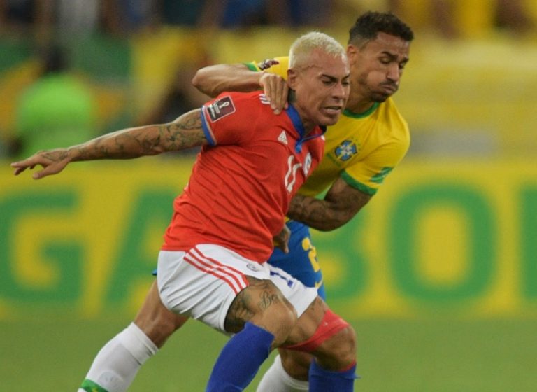 Tras perder en Brasil: Qué debe pasar en la última fecha para que Chile quede en zona de clasificación