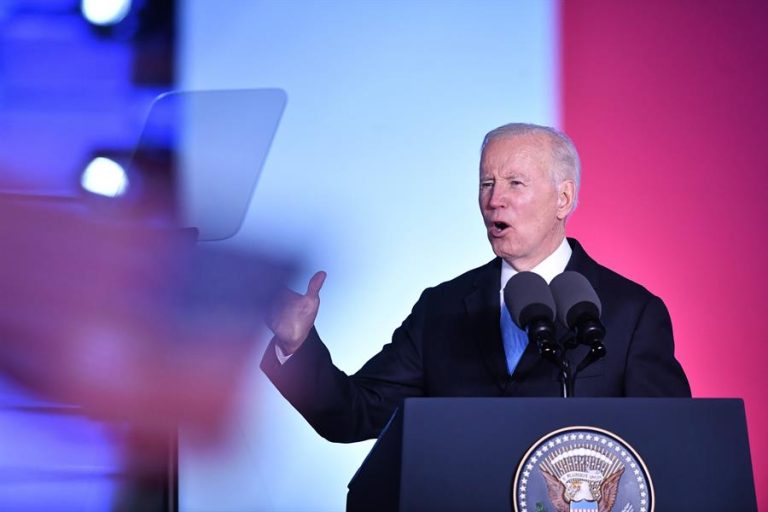 Joe Biden emplazó a Vladímir Putin en discurso desde Polonia: 
