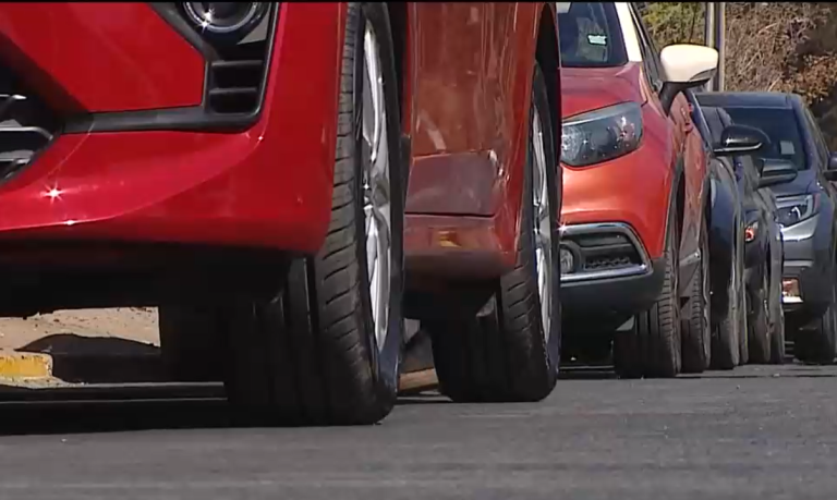 Se acabó el plazo para sacar el permiso de circulación: ¿Qué multas arriesgan quienes no lo hicieron?